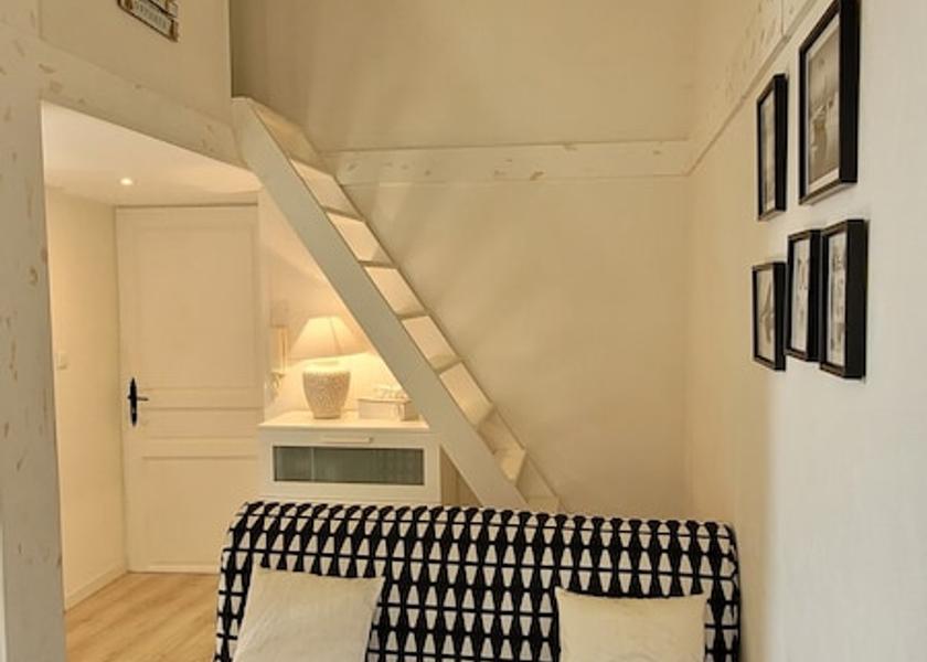 Bourgogne-Franche-Comte Tournus Living Area