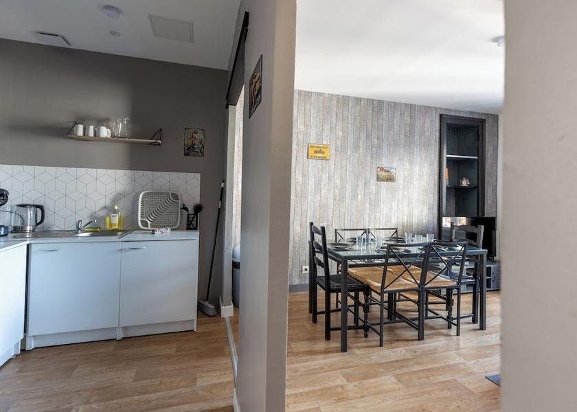 Pays de la Loire Le Mans Kitchen