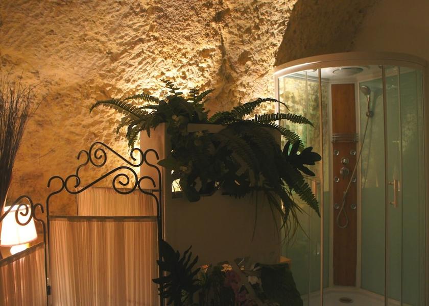 Centre - Loire Valley Amboise Bathroom