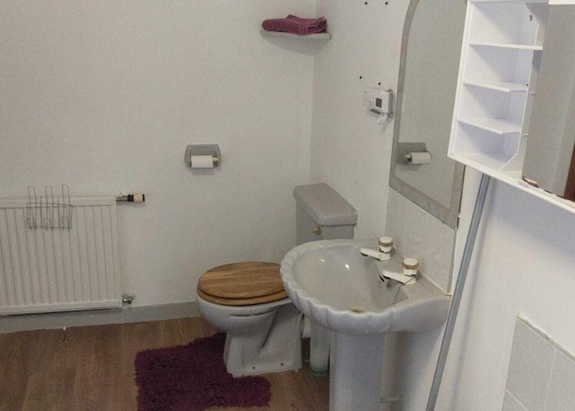 Scotland Buckie Bathroom