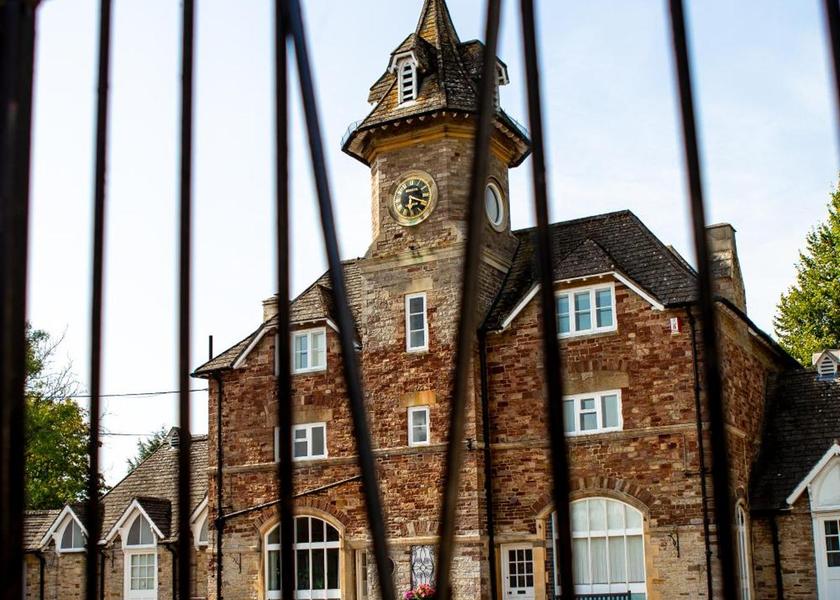 England Wotton-under-Edge Exterior view