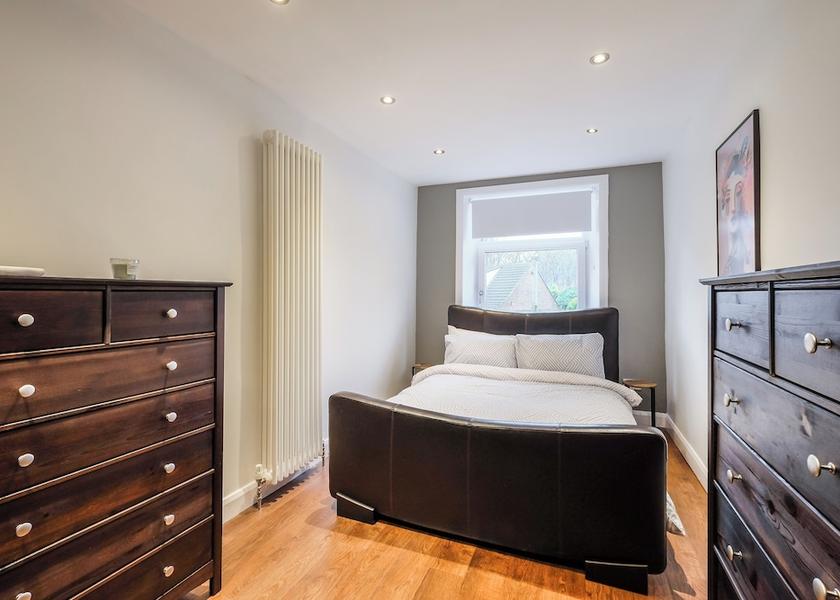 England Huddersfield Room