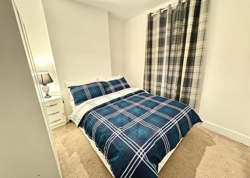 England South Croydon Room