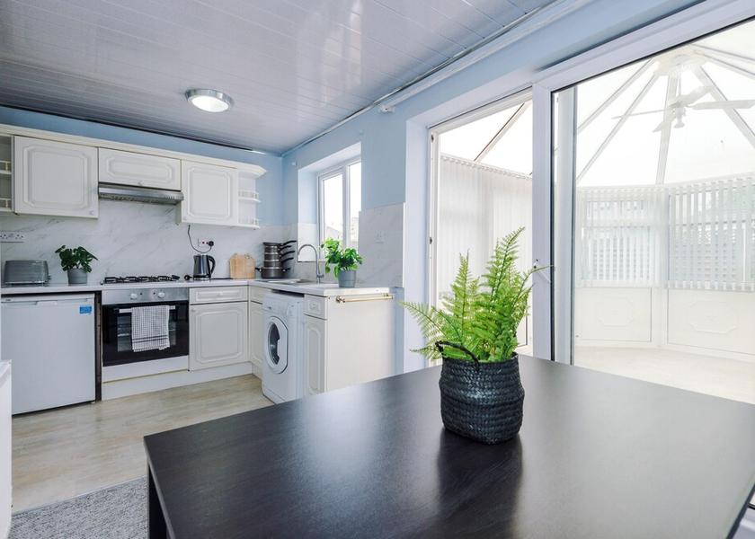 England Huddersfield Kitchen