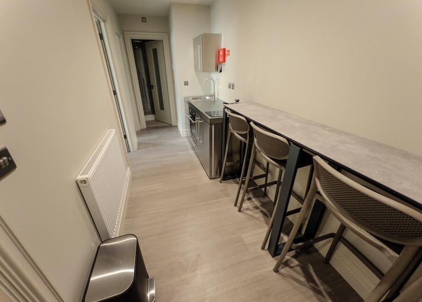 England Broadway In-Room Dining