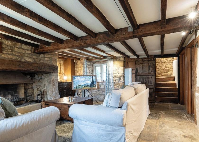 England Broadway Living Area