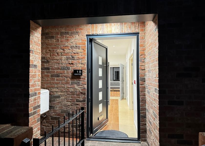 England Bexleyheath Interior Entrance