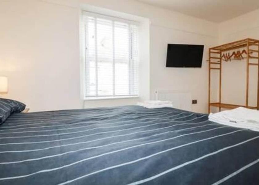 England Penzance Room