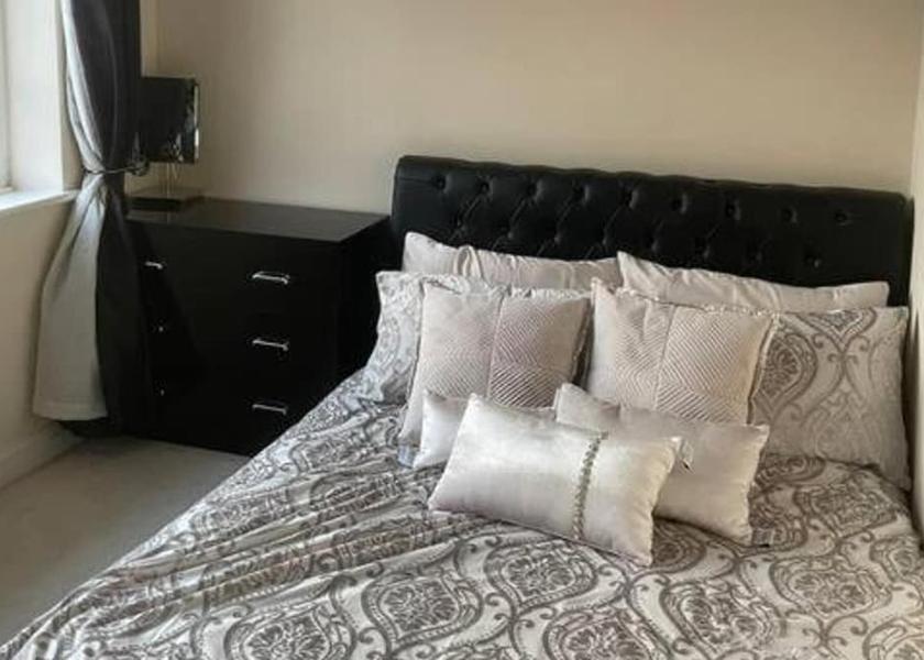 England West Drayton Room