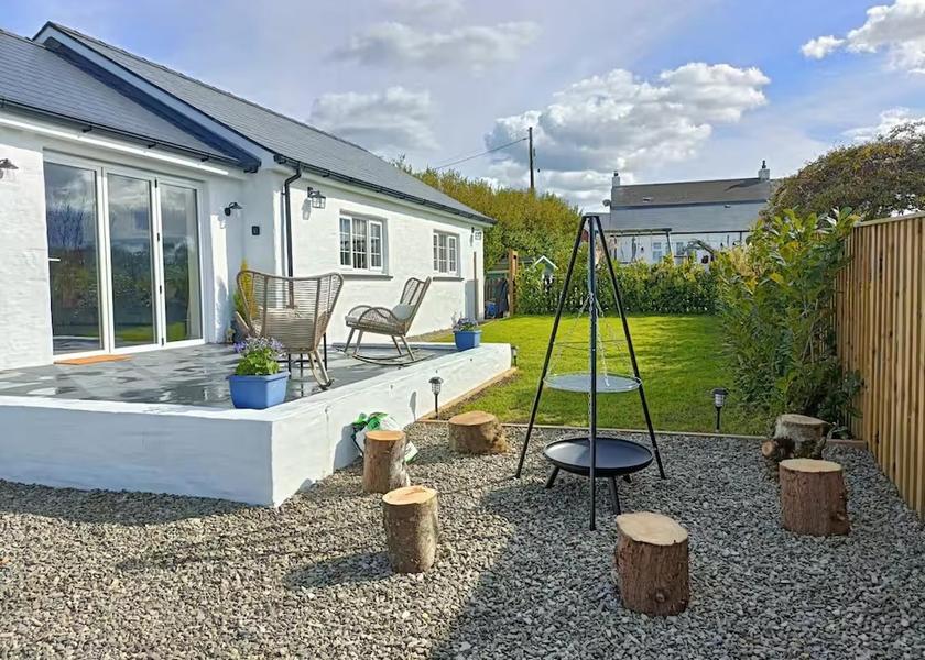Wales Cardigan Terrace