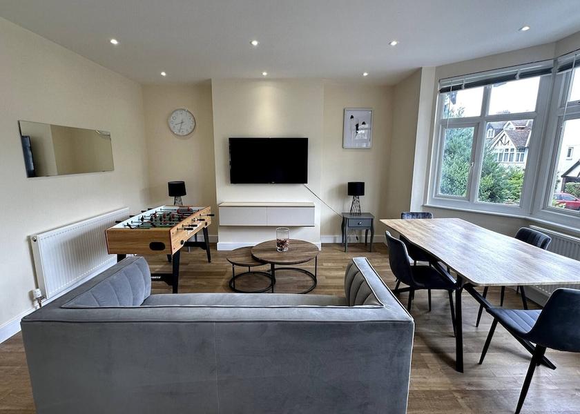 England South Croydon Living Area
