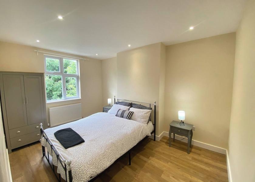 England South Croydon Room