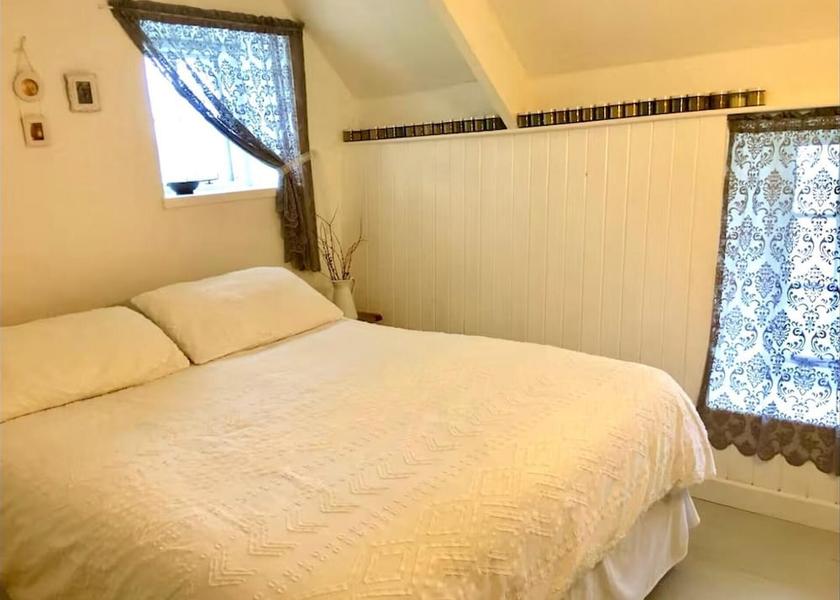 England St. Agnes Room