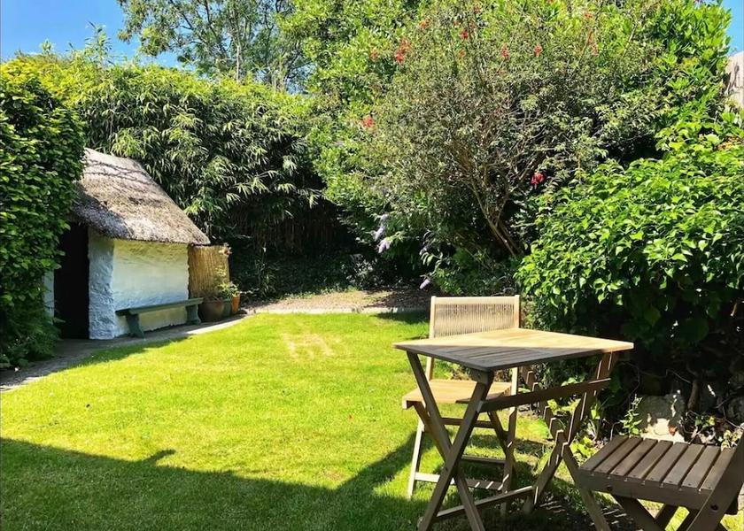 England St. Agnes Outdoor Dining