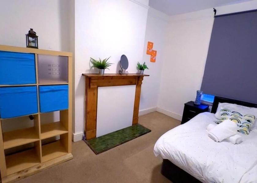 England Walsall Room