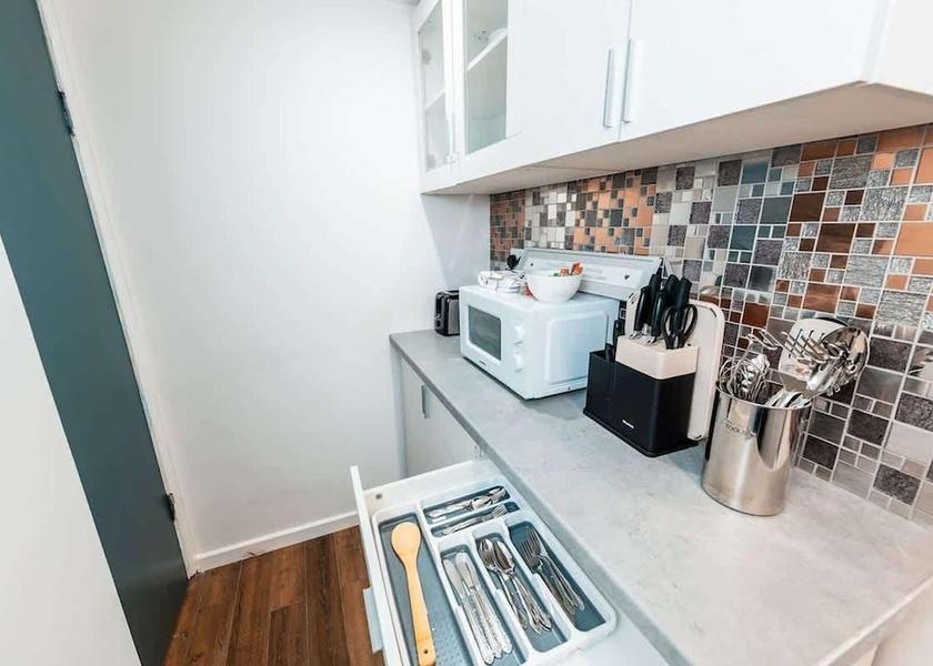 England Sale Kitchen