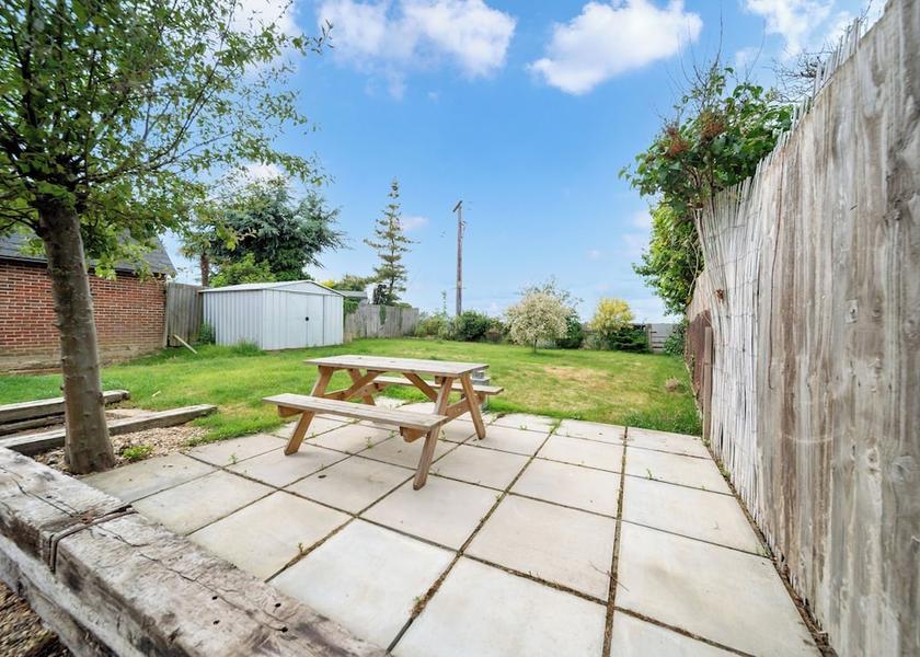 England Sudbury Outdoor Dining