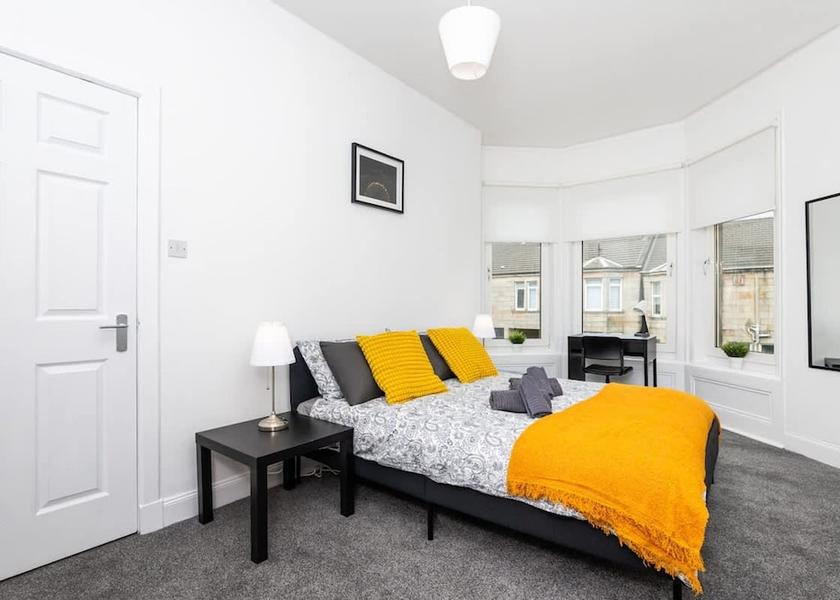 Scotland coatbridge Room