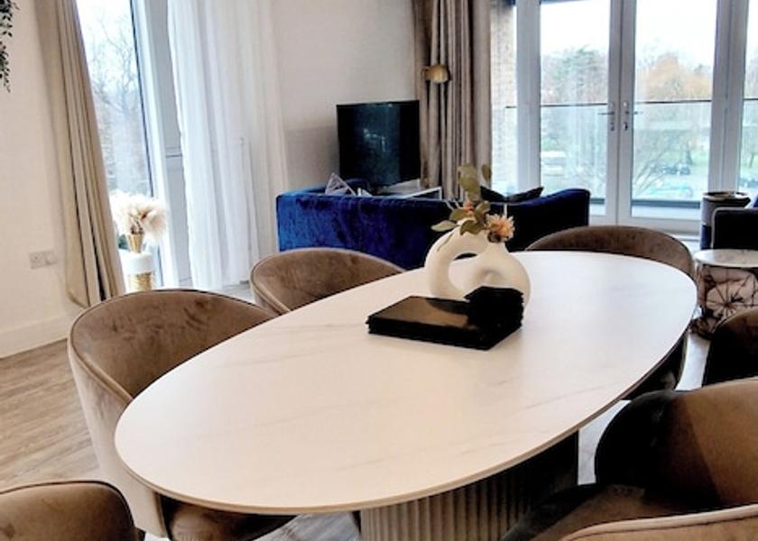 England Walton-on-Thames Dining Area