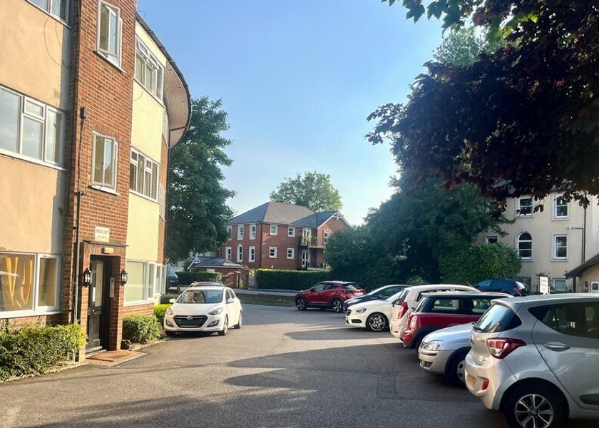 England Maidenhead Exterior Detail