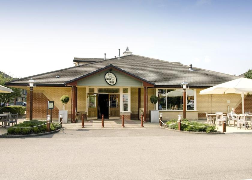 England Cleckheaton Exterior Detail