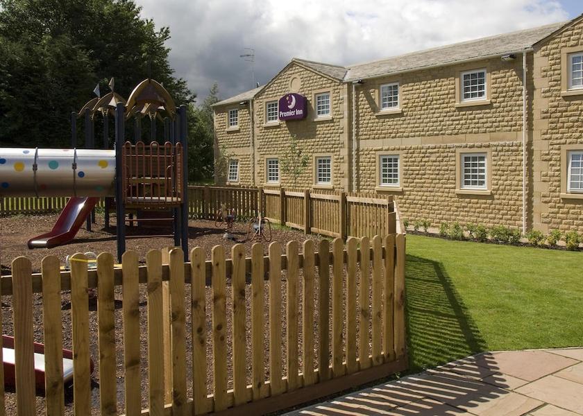 England Skipton Exterior Detail