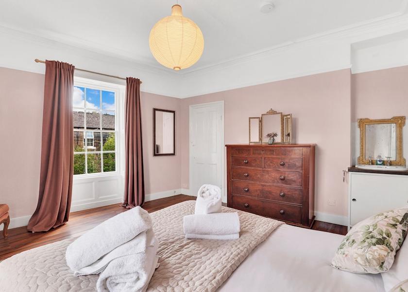 England Alnwick Room