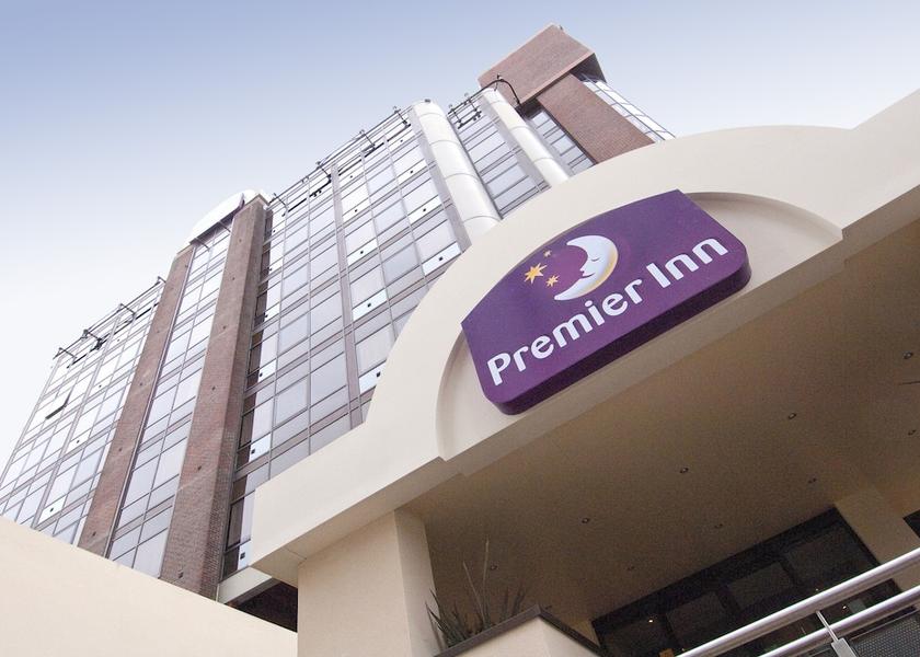 England Sunbury on Thames Exterior Detail