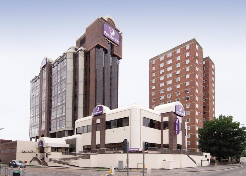 England Sunbury on Thames Exterior Detail