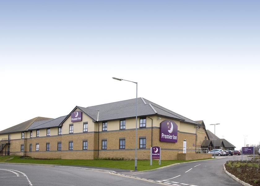 England St Neots Exterior Detail