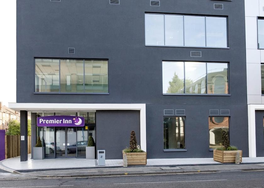 England Woking Exterior