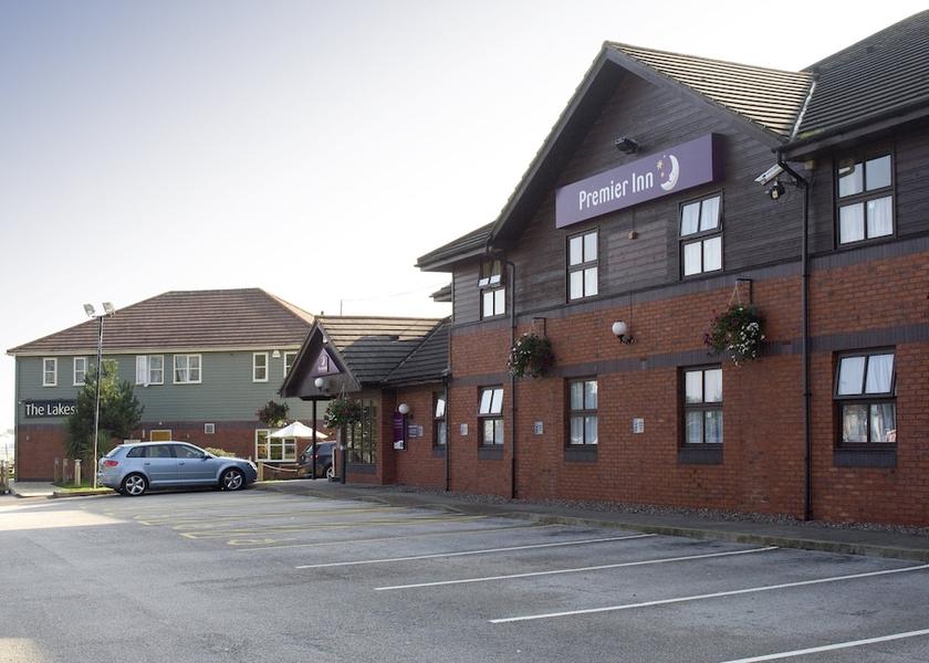 England Oldbury Exterior Detail