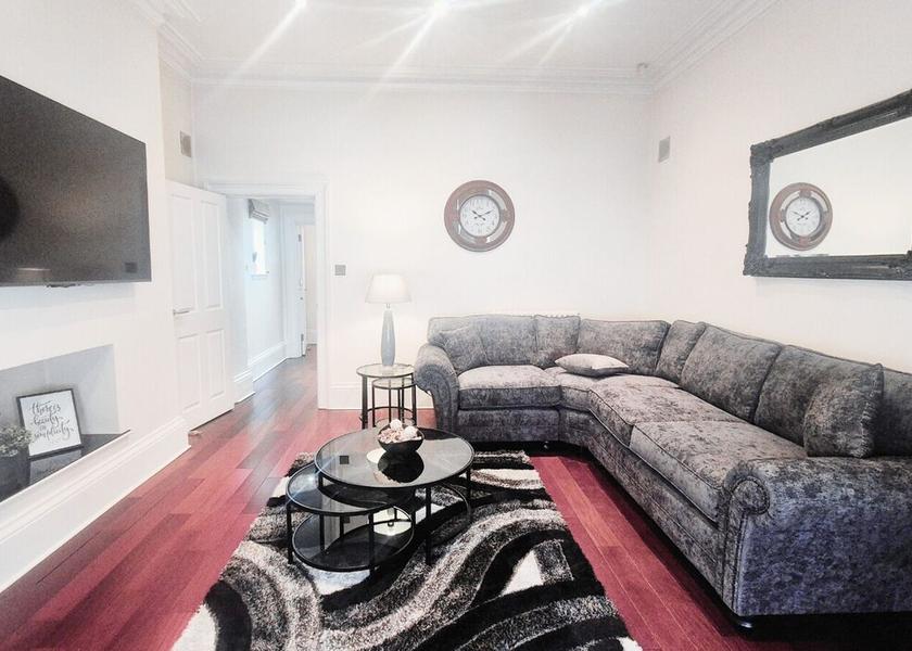 England Nottingham Living Area