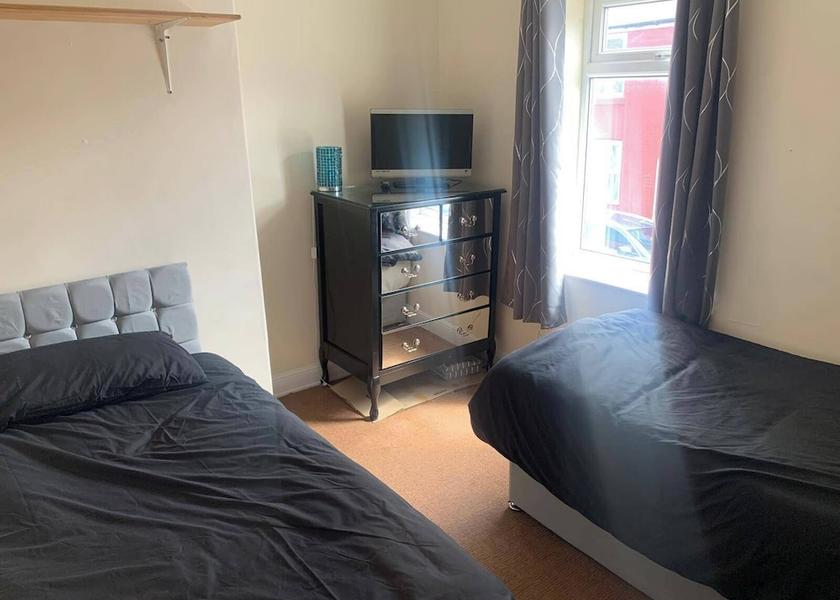 England Wirral Room