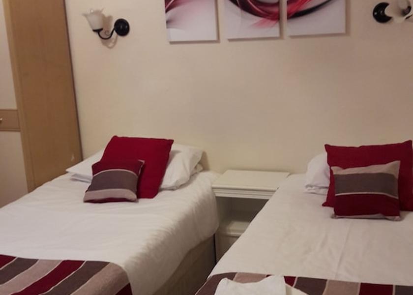 England Hemel Hempstead Room