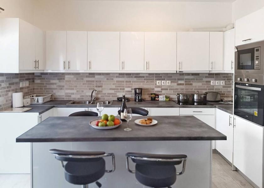 Attica Palaio Faliro Interior Entrance