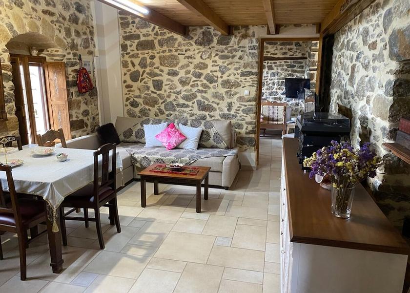 Crete Minoa Pediada Room