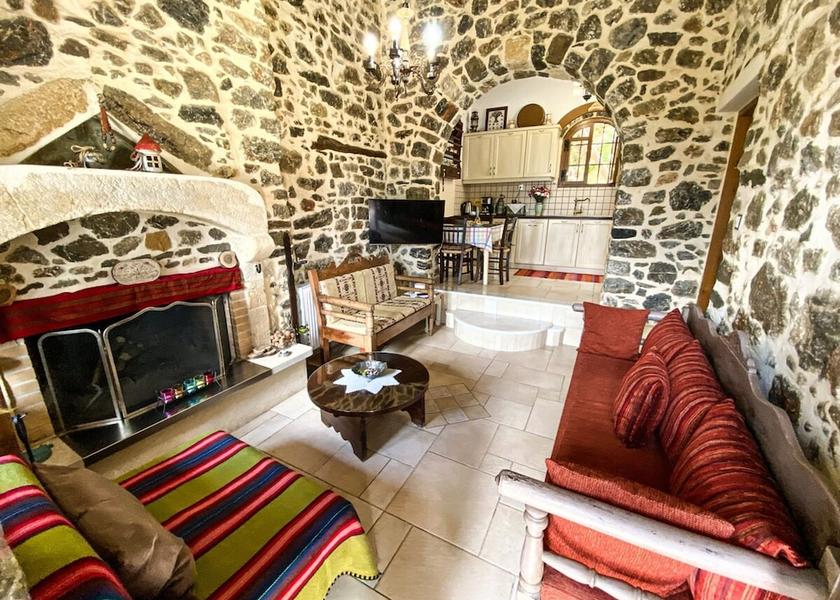 Crete Minoa Pediada Room