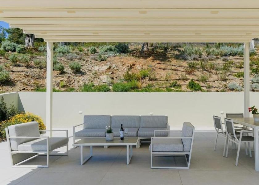 Eastern Macedonia and Thrace Sithonia Room