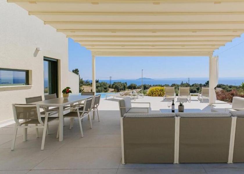 Eastern Macedonia and Thrace Sithonia Room