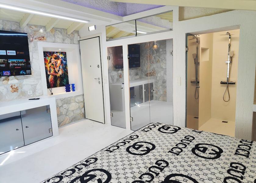 Eastern Macedonia and Thrace Kassandra Room