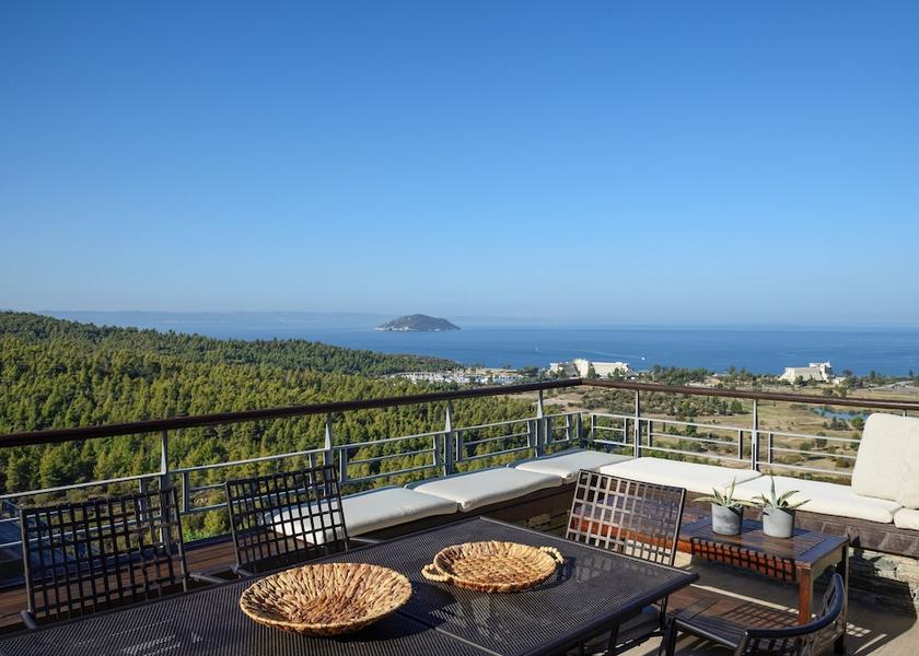 Eastern Macedonia and Thrace Sithonia Room