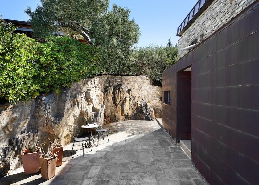 Eastern Macedonia and Thrace Sithonia Room