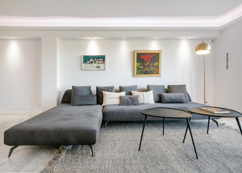 Attica Vouliagmeni Room