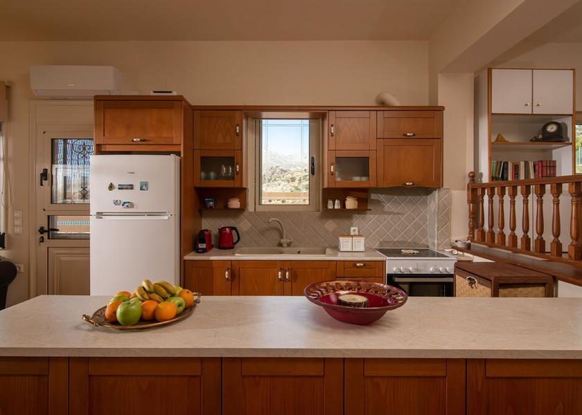 Crete Minoa Pediada Room