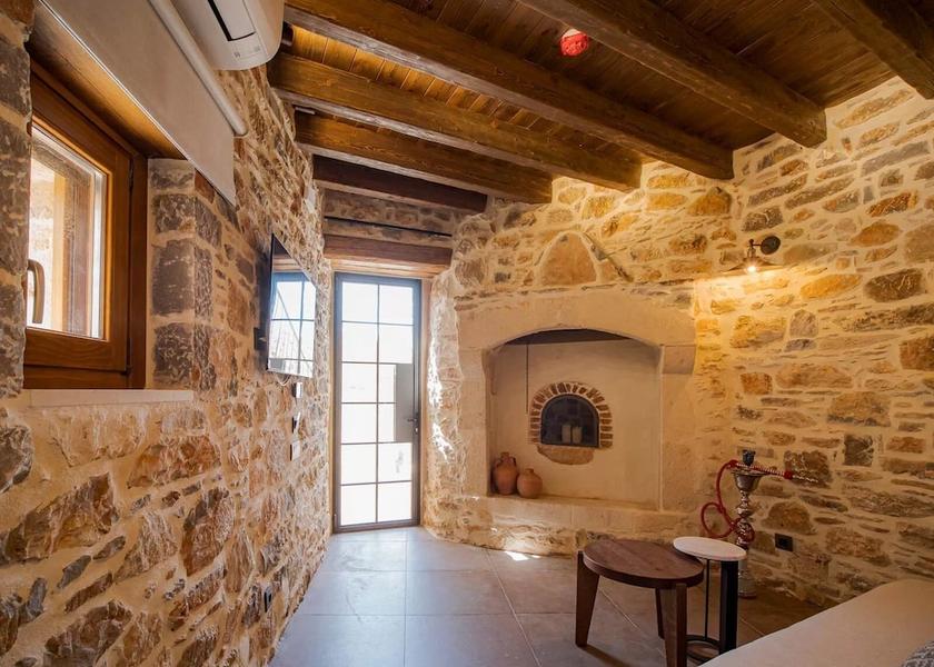 Crete Minoa Pediada Room