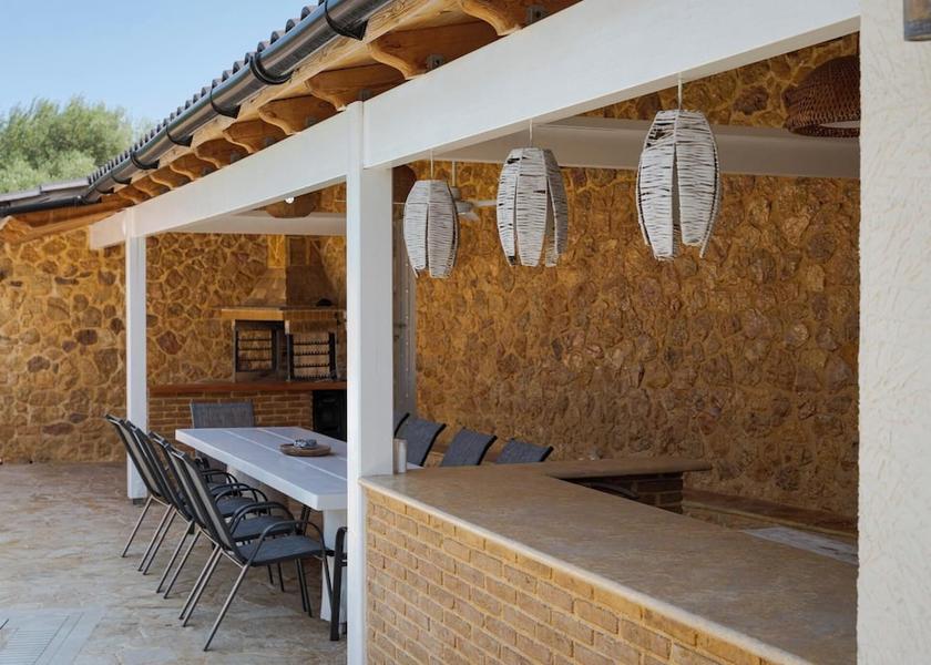 Attica Saronikos Barbeque