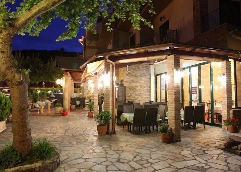 Western Greece Amfilochia Outdoor dining