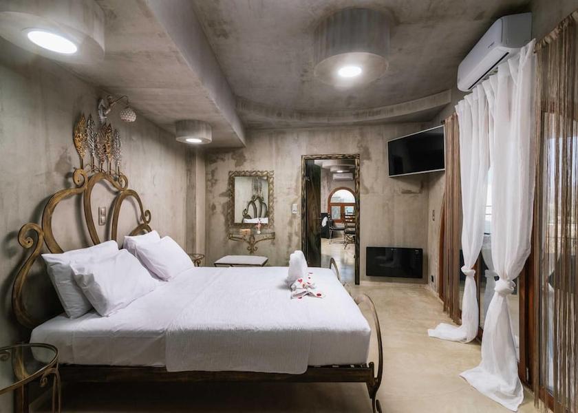 Crete Island Faistos Room