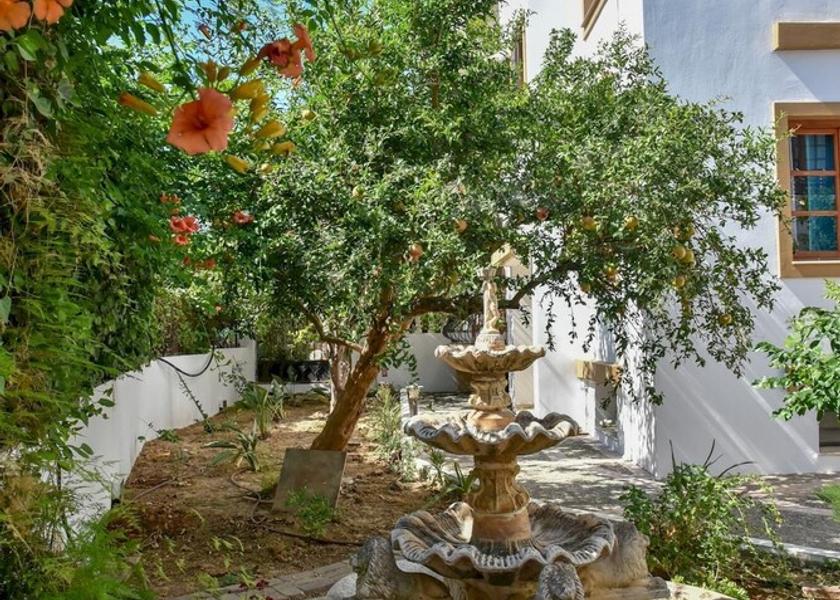 Crete Island Malevizi Room